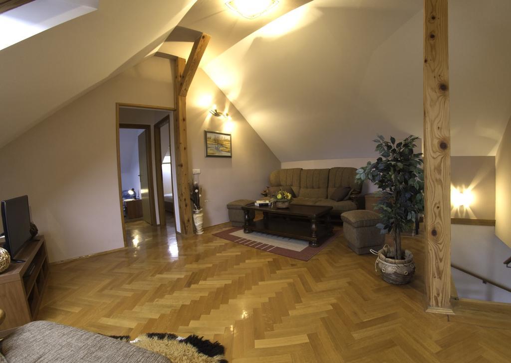 Apartment Oreskovic Otocac Ngoại thất bức ảnh