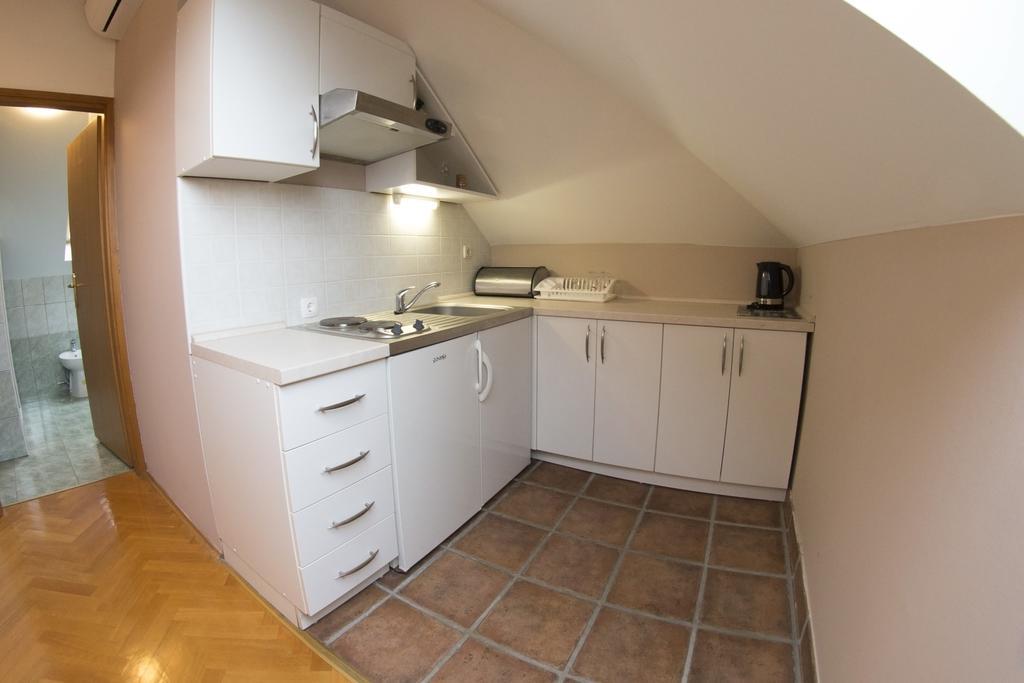 Apartment Oreskovic Otocac Ngoại thất bức ảnh