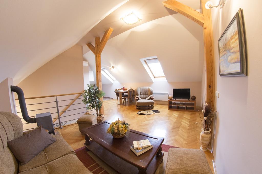 Apartment Oreskovic Otocac Ngoại thất bức ảnh